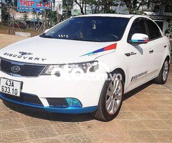 Kia Forte 2010 - Cần bán gấp Kia Forte 1.6MT sản xuất năm 2010, màu trắng