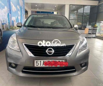 Nissan Sunny 2013 - Cần bán gấp Nissan Sunny XV năm sản xuất 2013, màu bạc