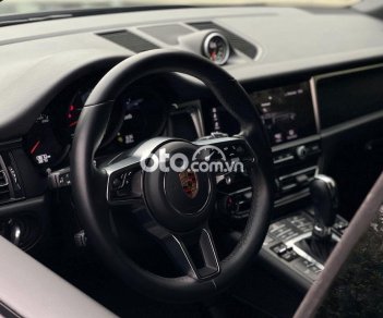 Porsche Macan 2019 - Cần bán gấp Porsche Macan 2.0AT sản xuất năm 2019, màu đen, xe nhập