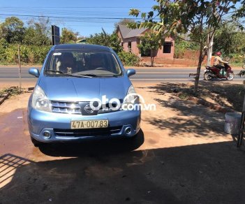 Nissan Grand livina 2011 - Cần bán Nissan Grand livina 1.8AT sản xuất năm 2011, màu xanh, nhập khẩu nguyên chiếc