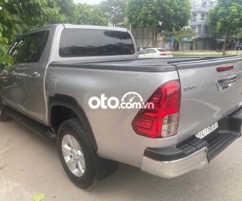 Toyota Hilux 2016 - Bán Toyota Hilux 3.0 4x4 AT năm 2016, màu bạc, xe nhập chính chủ, giá tốt