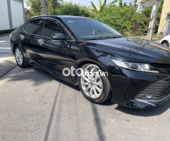 Toyota Camry 2020 - Bán ô tô Toyota Camry 2.0G năm 2020, màu đen, nhập khẩu 