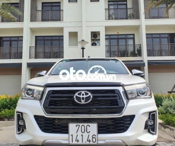 Toyota Hilux 2019 - Bán Toyota Hilux năm 2019, màu trắng, xe nhập, 912tr