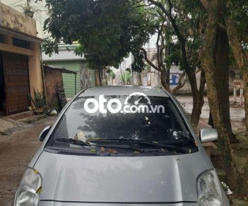 Toyota Yaris 2007 - Cần bán xe Toyota Yaris sản xuất 2007, màu bạc số sàn