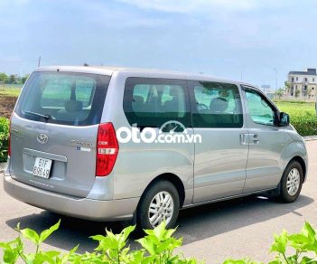 Hyundai Grand Starex 2016 - Bán ô tô Hyundai Grand Starex 2.5MT năm sản xuất 2016, màu bạc, xe nhập