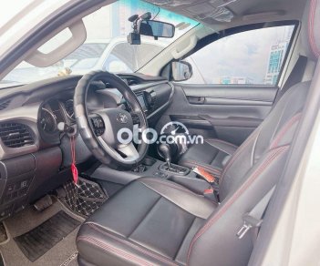 Toyota Hilux 2021 - Bán Toyota Hilux 2.4E năm 2021, màu trắng, nhập khẩu nguyên chiếc còn mới