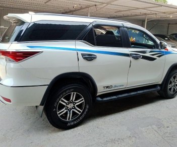 Toyota Fortuner 2017 - Bán Toyota Fortuner 2.4G MT năm 2017, màu trắng, nhập khẩu nguyên chiếc