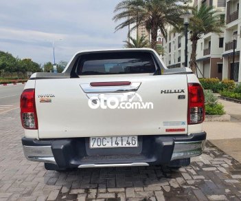 Toyota Hilux 2019 - Bán Toyota Hilux năm 2019, màu trắng, xe nhập, 912tr