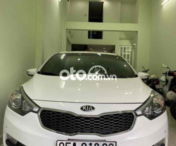 Kia K3 2016 - Bán Kia K3 1.6AT năm sản xuất 2016, màu trắng ít sử dụng