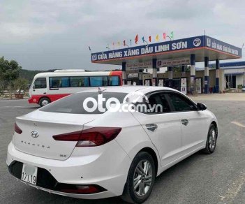 Hyundai Elantra 2019 - Bán ô tô Hyundai Elantra năm 2019, màu trắng