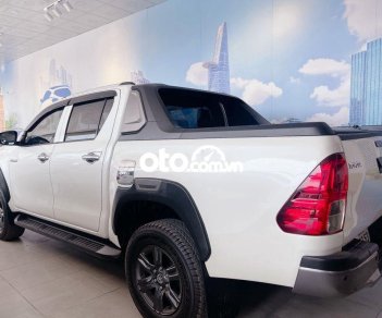 Toyota Hilux 2021 - Bán Toyota Hilux 2.4E năm 2021, màu trắng, nhập khẩu nguyên chiếc còn mới