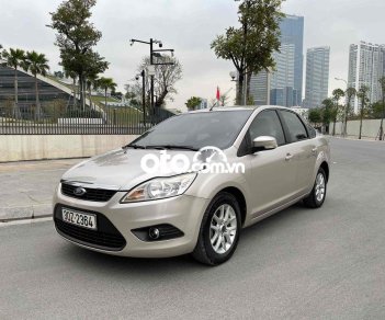 Ford Focus 2010 - Cần bán Ford Focus năm 2010, màu bạc, giá chỉ 230 triệu