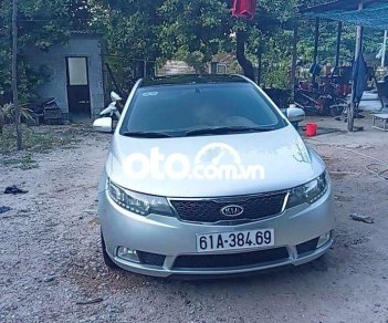 Kia Forte 2012 - Cần bán gấp Kia Forte sản xuất 2012, màu bạc