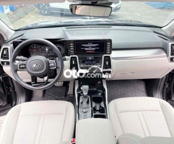 Kia Sorento 2021 - Cần bán Kia Sorento Luxury Diesel năm 2021, màu đen