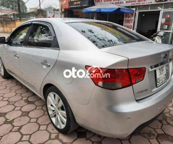 Kia Forte 2009 - Cần bán lại xe Kia Forte sản xuất năm 2009, màu bạc, nhập khẩu nguyên chiếc