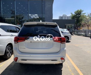 Mitsubishi Outlander 2022 - Bán Mitsubishi Outlander 2.0 CVT năm 2022, màu trắng giá cạnh tranh