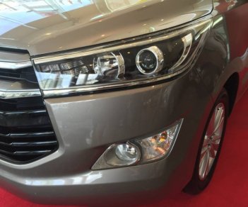 Toyota Innova 2022 - Bán Toyota Innova 2.0V sản xuất năm 2022