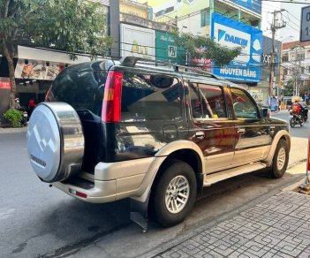 Ford Everest 2006 - Bán Ford Everest năm sản xuất 2006, màu xám còn mới, giá tốt