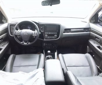 Mitsubishi Outlander 2022 - Bán xe Mitsubishi Outlander 2.4 CVT Premium sản xuất 2022, màu trắng