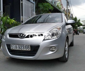Hyundai i20 2010 - Cần bán Hyundai i20 năm sản xuất 2010, màu bạc, xe nhập 