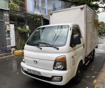 Hyundai H 100 2017 - Bán Hyundai H 100 sản xuất năm 2017, màu trắng còn mới