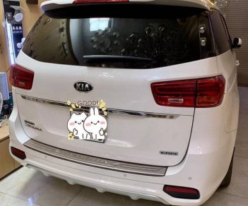 Kia Sedona 2018 - Bán ô tô Kia Sedona 2.2 DATH sản xuất 2018, màu trắng xe gia đình