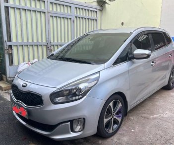 Kia Rondo 2015 - Bán Kia Rondo năm 2015, màu bạc, 469 triệu