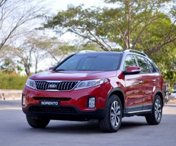 Kia Sorento 2022 - Bán Kia Sorento 2.4 GAT Deluxe năm 2022, màu đỏ