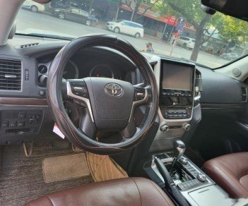 Toyota Land Cruiser 2016 - Cần bán Toyota Land Cruiser VX 4.6 V8 năm 2016, màu trắng