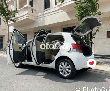 Toyota Yaris 2013 - Bán Toyota Yaris sản xuất năm 2013, màu trắng, xe nhập, 360tr