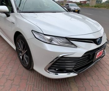 Toyota Camry 2020 - Xe Toyota Camry 2.5Q năm sản xuất 2020, màu trắng