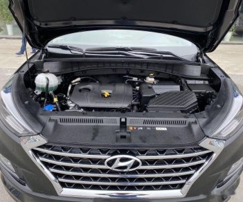 Hyundai Tucson 2020 - Cần bán lại xe Hyundai Tucson 2.0AT năm 2020, màu đen như mới, 848tr