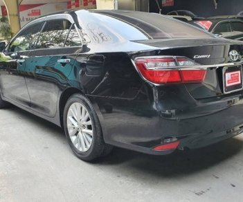 Toyota Camry 2015 - Bán ô tô Toyota Camry sản xuất năm 2015