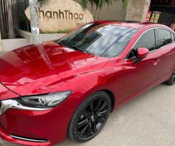 Mazda 6 2021 - Cần bán gấp Mazda 6 2.0 Premium sản xuất năm 2021, màu đỏ giá cạnh tranh