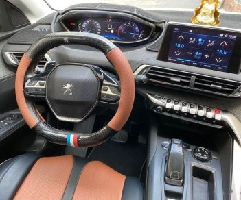 Peugeot 3008 2018 - Bán xe Peugeot 3008 Active, đời 2018, màu trắng, giá 829 triệu