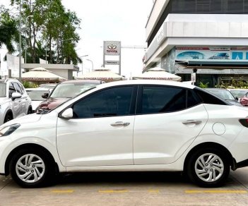 Hyundai Grand i10 2021 - Bán xe Hyundai Grand i10 Sedan 1.2MT năm 2021, màu trắng, giá 370tr