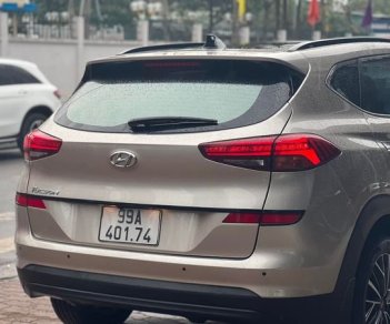 Hyundai Tucson 2020 - Bán xe Hyundai Tucson 2.0 đặc biệt sản xuất 2020, màu vàng