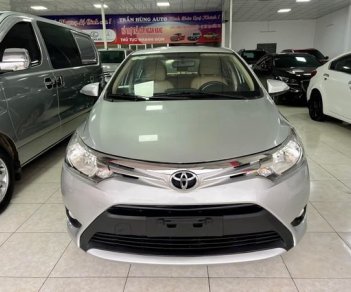 Toyota Vios 2017 - Cần bán gấp Toyota Vios 1.5E MT sản xuất năm 2017, màu bạc số sàn
