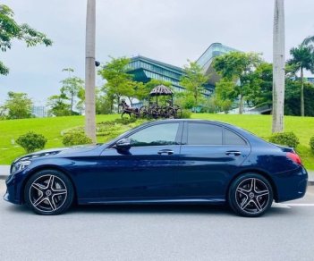 Mercedes-Benz C300 2020 - Bán Mercedes C300 AMG sản xuất 2020, màu xanh lam