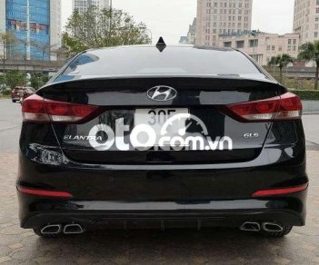 Hyundai Elantra 2017 - Cần bán Hyundai Elantra GLS 2.0AT sản xuất năm 2017, màu đen, 538 triệu