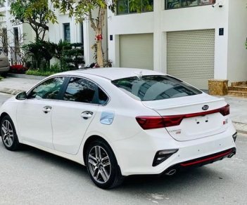 Kia Cerato 2019 - Cần bán xe Kia Cerato 2.0 Premium sản xuất 2019, màu trắng