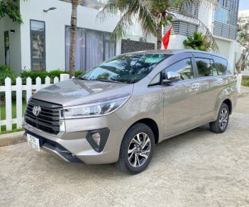 Toyota Innova 2021 - Cần bán Toyota Innova 2.0G năm 2021, màu ghi xám