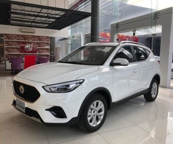 MG ZS 2021 - Cần bán lại xe MG ZS sản xuất năm 2021, màu trắng, giá 569tr