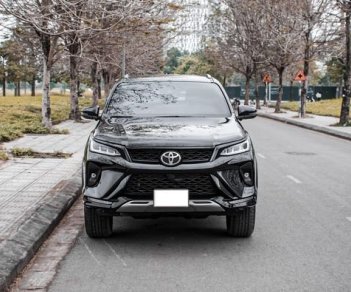 Toyota Fortuner 2019 - Cần bán gấp Toyota Fortuner giá 1tỷ 165tr