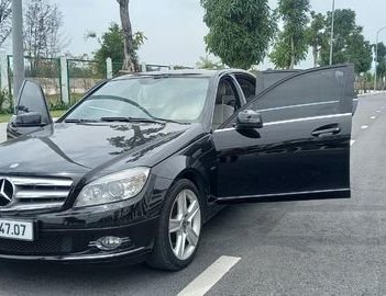 Mercedes-Benz C300 2010 - Cần bán Mercedes C300 AMG sản xuất 2010, màu đen