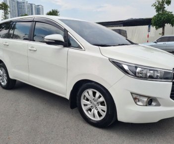 Toyota Innova 2017 - Bán Toyota Innova 2.E năm sản xuất 2017, màu trắng, giá chỉ 475 triệu