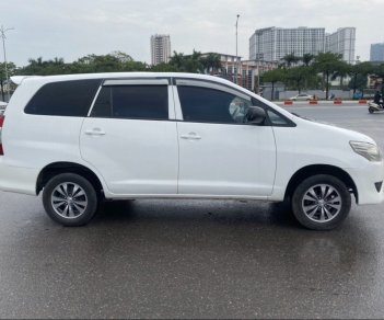 Toyota Innova 2015 - Xe Toyota Innova 2.0E năm 2015, màu trắng