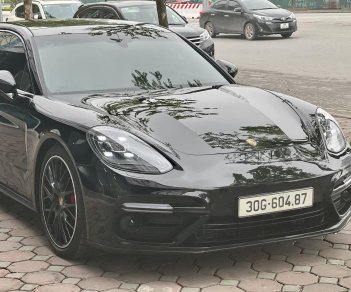 Porsche Panamera 2017 - Model 2018, hỗ trợ bank 70% / 6 năm