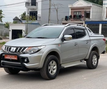 Mitsubishi Triton 2016 - Cần bán gấp Mitsubishi Triton sản xuất 2016, màu bạc