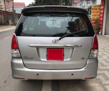 Toyota Innova 2010 - Bán xe Toyota Innova 2.0G sản xuất 2010, màu bạc số sàn